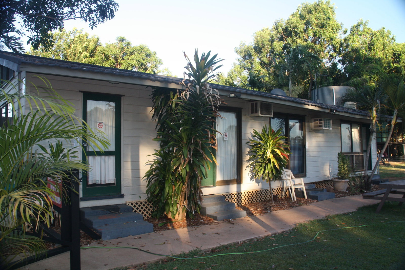 Oenpelli NT Accommodation QLD