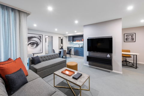 Deco Hotel Canberra - Accommodation QLD 8