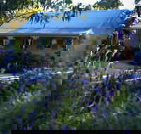 Donnybrook Cottage - Clare - Accommodation QLD