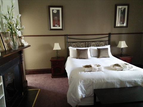 Duke Of Cornwall Inn - Accommodation QLD 0