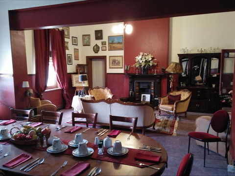 Duke Of Cornwall Inn - Accommodation QLD 1