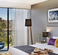 East Hotel  Apartments - Accommodation QLD