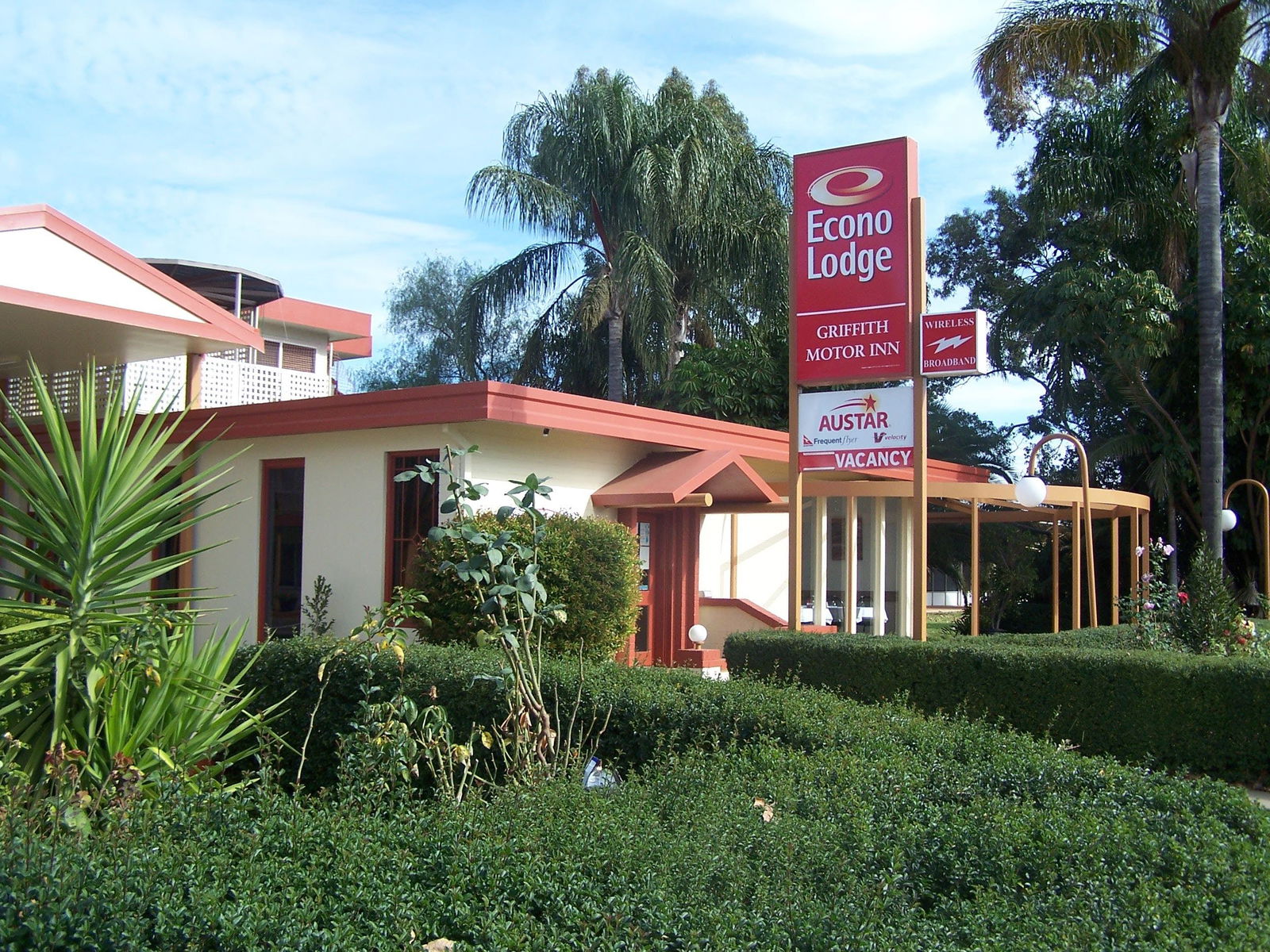 Beelbangera ACT Accommodation QLD