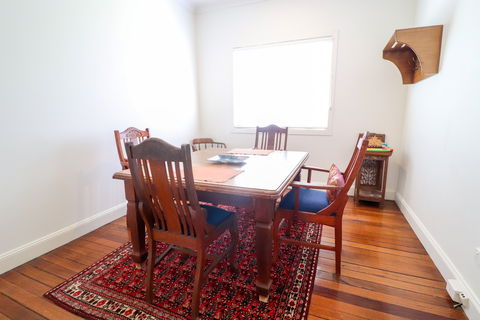 Embrace Cottage At Catherine Hill Bay - Accommodation QLD 6