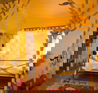 Eternity Springs Art Farm Bed and Breakfast - Accommodation QLD