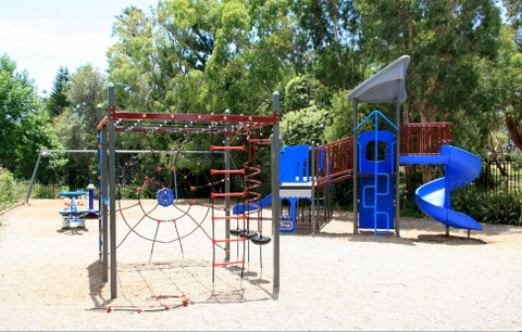 Fingal Bay Holiday Park - Accommodation QLD 3