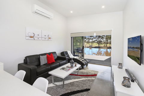 Ironbark Hill Villas - Accommodation QLD 2
