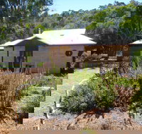 Jalbrook  Estate-  CottagesAlpacasGallery  Function Centre - Accommodation QLD