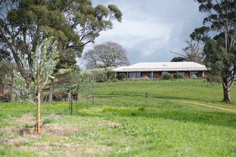 Kardella Country Homestead - Accommodation QLD 1