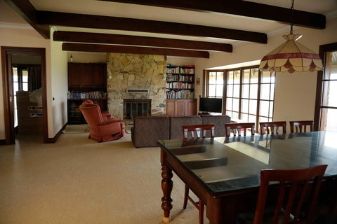 Kardella Country Homestead - Accommodation QLD 4