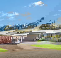 Lakeside Lodge Lake Cathie - Accommodation QLD