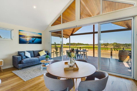 McGlashan Estate Luxury Eco Villas - Accommodation QLD 2