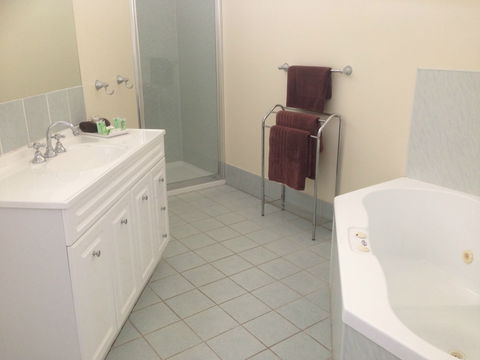 Meeniyan Motel And Bike Hire - Accommodation QLD 5