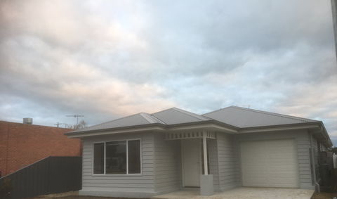 Milawa Vineyard Views - Accommodation QLD 1