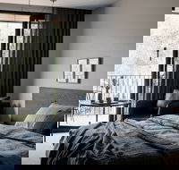 Mitchelton Hotel - Accommodation QLD