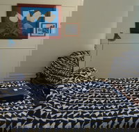 Ned's Studio Apartment - Accommodation QLD