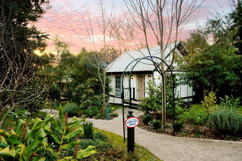 Olinda Country Cottages - Accommodation QLD 0