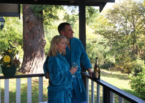 Olinda Country Cottages - Accommodation QLD 1