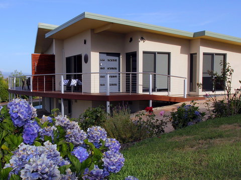 Outlook BnB - Accommodation QLD 0