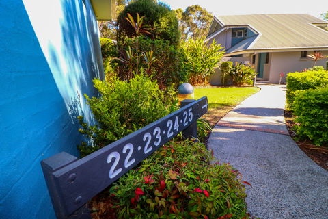 Plover Deluxe Villa 25 - Accommodation QLD 2