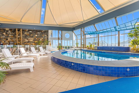 Quality Hotel Lighthouse - Accommodation QLD 1