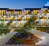 Quality Hotel Taylors Lakes - Accommodation QLD