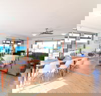 Ripples by the Sea - Accommodation QLD