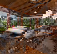 Rose Gums Wilderness Retreat - Accommodation QLD
