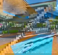 Seaview Sanctuary - Accommodation QLD