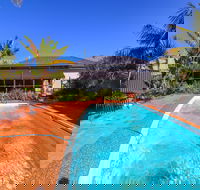 Seabreeze at Blacksmiths - Accommodation QLD