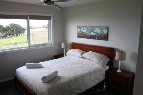 Seaside Farm Retreat - Accommodation QLD 2