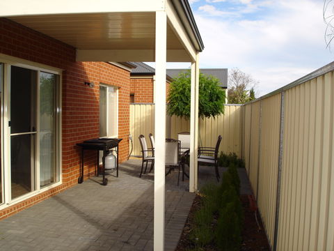 Shamore Apartments - Eleventh Street Mildura - Accommodation QLD 5
