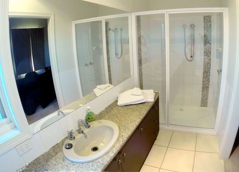 Shamore Apartments - Eleventh Street Mildura - Accommodation QLD 7
