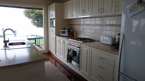St Helens Beachfront - Accommodation QLD 2