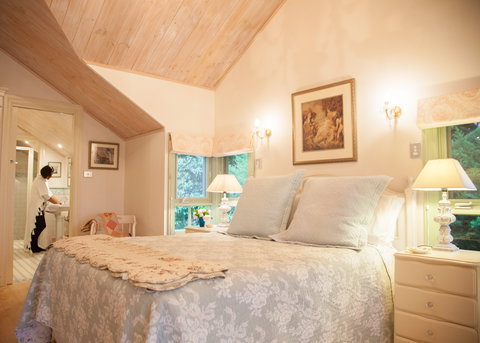 The Studio & The Barn - Accommodation QLD 1