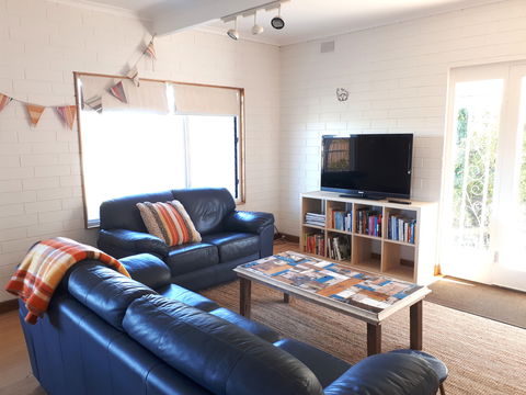 The Lobster - Accommodation QLD 4