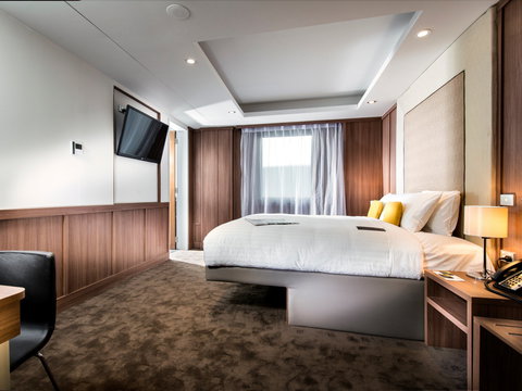 The Hougoumont Hotel - Accommodation QLD 2