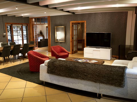 Thiele House Retreat - Accommodation QLD 0