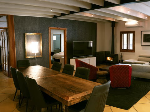 Thiele House Retreat - Accommodation QLD 1