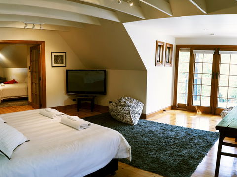 Thiele House Retreat - Accommodation QLD 5