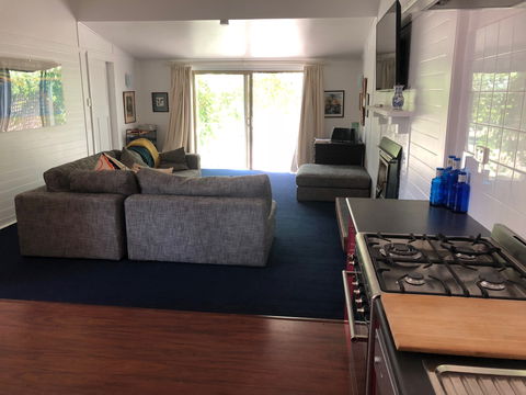 Turalla Truffle Cottage - Accommodation QLD 1