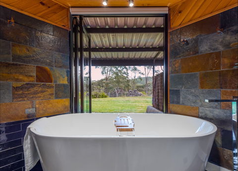 Waterfall Springs Retreat And Wildlife Sanctuary - Accommodation QLD 7