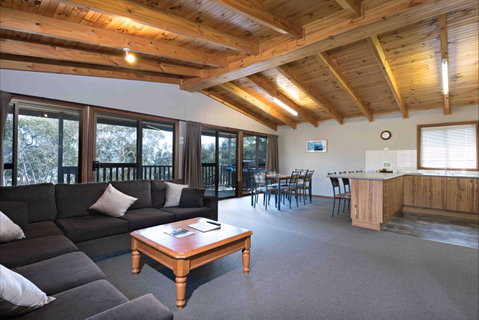 Alpine Activity Centre - Accommodation QLD 0