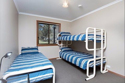 Alpine Activity Centre - Accommodation QLD 2