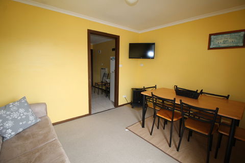 Alpen Glen 6 - Accommodation QLD 2