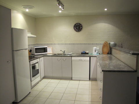 Apollo Luxury Apartments - Accommodation QLD 1