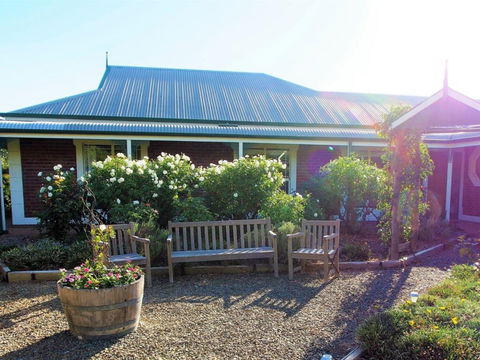 Bed & Breakfast At Tiffany’s - Accommodation QLD 0