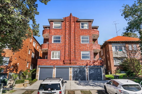 Bondi Beach Peach - Accommodation QLD 1