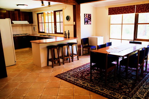 Boobook Manor - Accommodation QLD 1