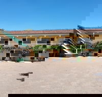 Bradman Motor Inn - Accommodation QLD